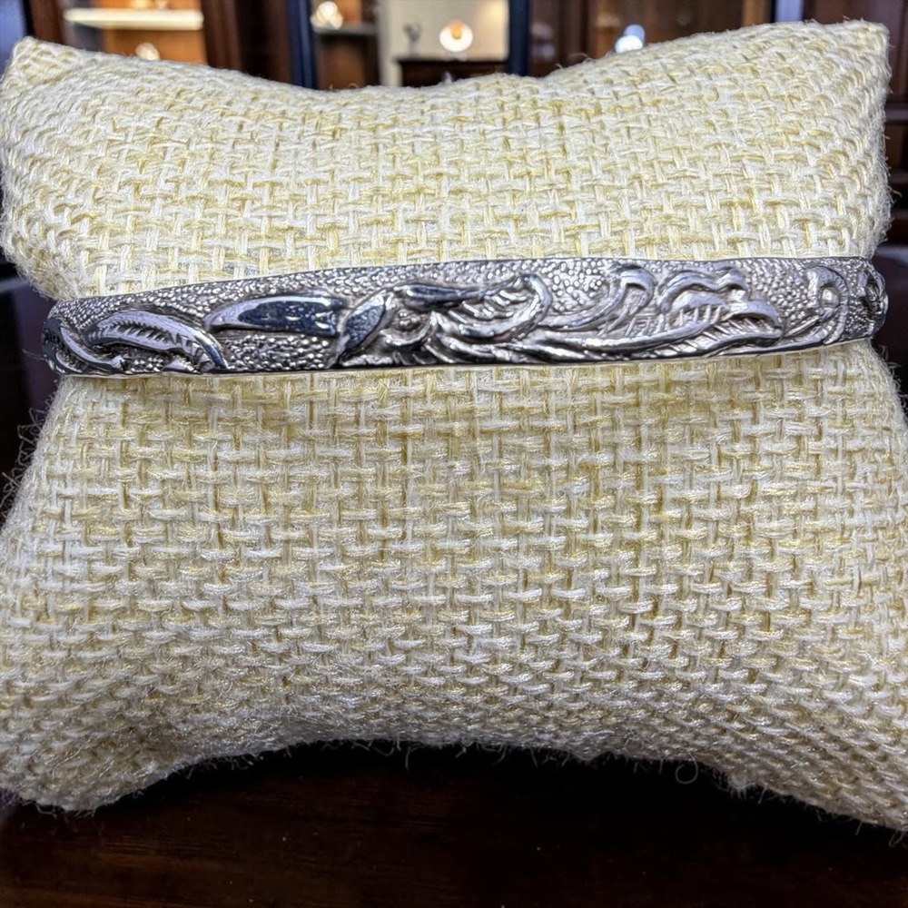 Vintage Mexico Engraved Silver Tone Bangle Bracelet 8.75" Floral Western Boho